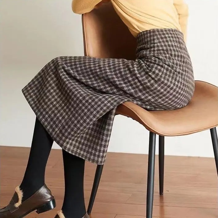 Houndstooth Merino Wool Midi Skirt