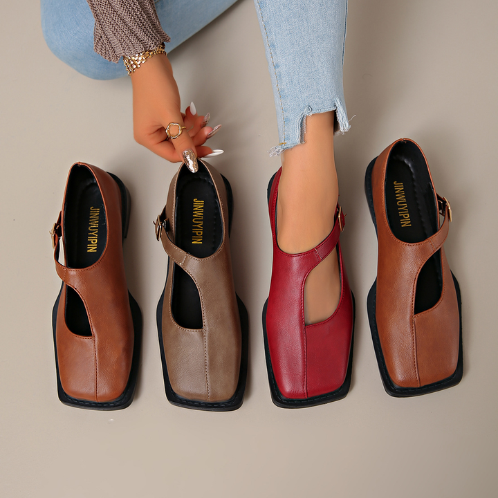Madeleine Carré Flat