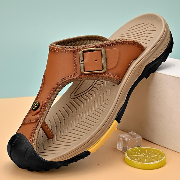 Luca Wanderer Sandal