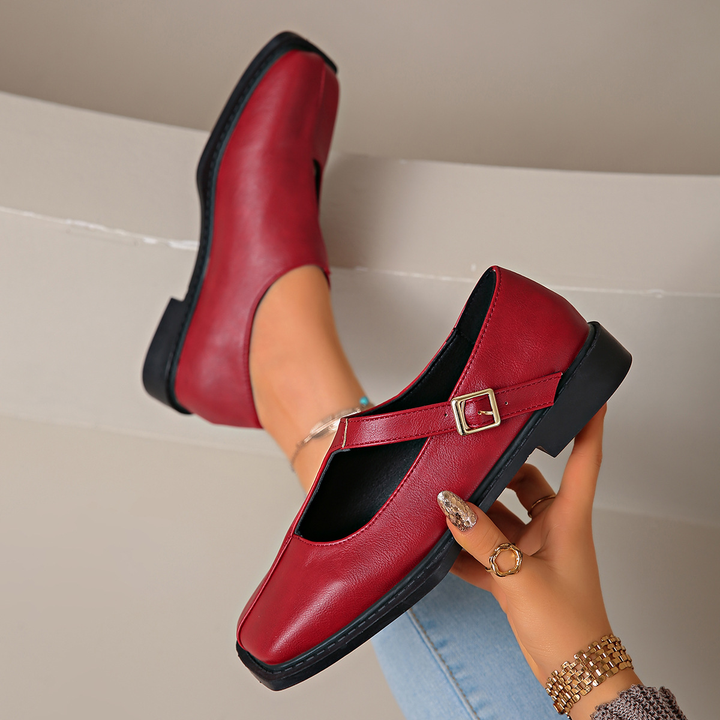 Madeleine Carré Flat
